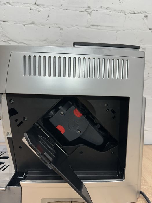 Кавомашина De’Longhi ECAM 23.450 S