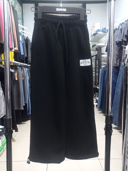 Спортивний костюм для дівчат