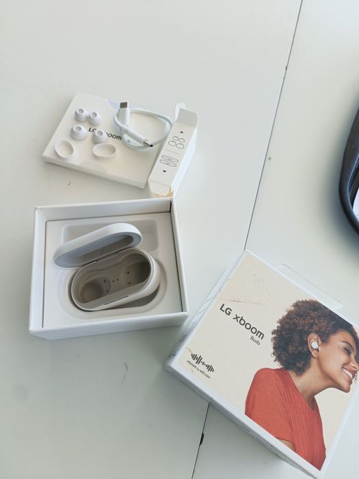Auriculares LG Xboom Buds (com cancelamento de ruído)
