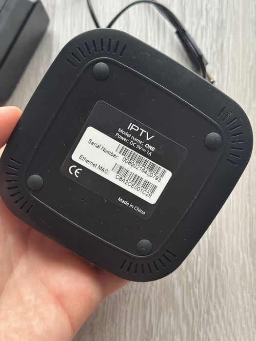 приставка IPTV ONE Smart TV Box смарт т2