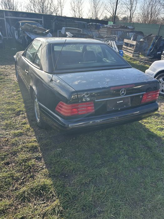 Mercedes  R129  czesci maska