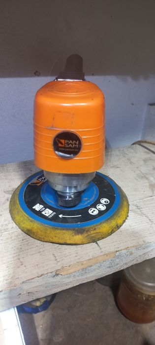 Пневмошліфмашинка