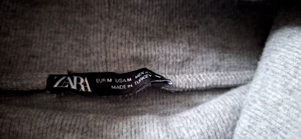 Top z golfem firmy Zara