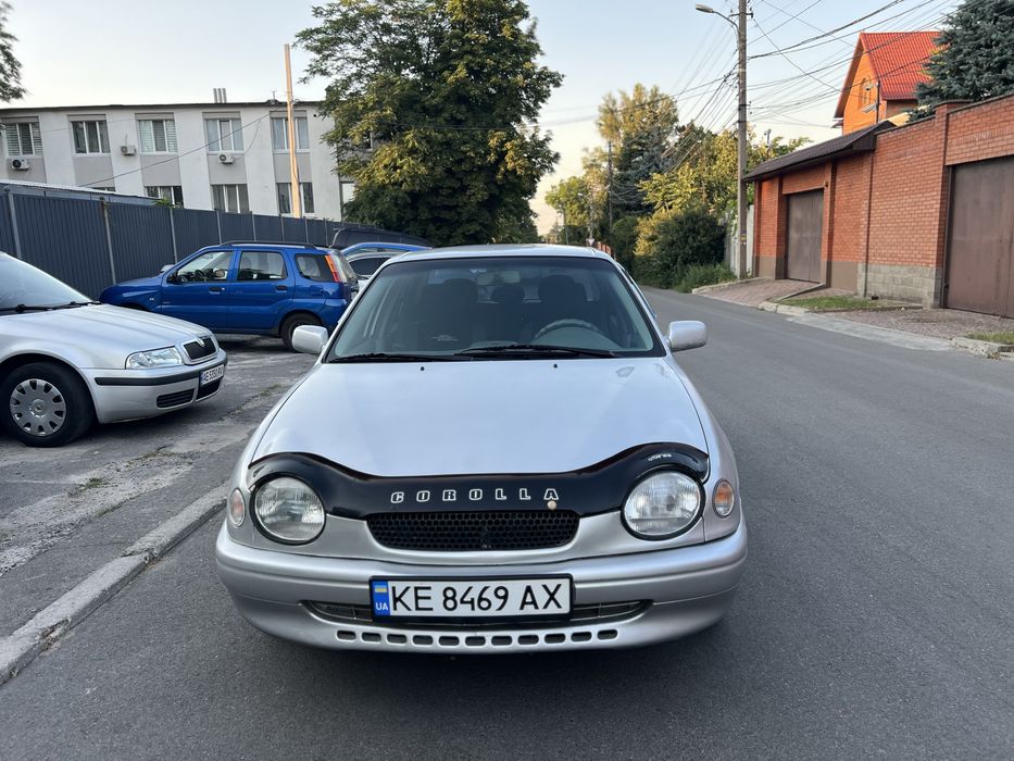 Toyota Corolla 1998 рік