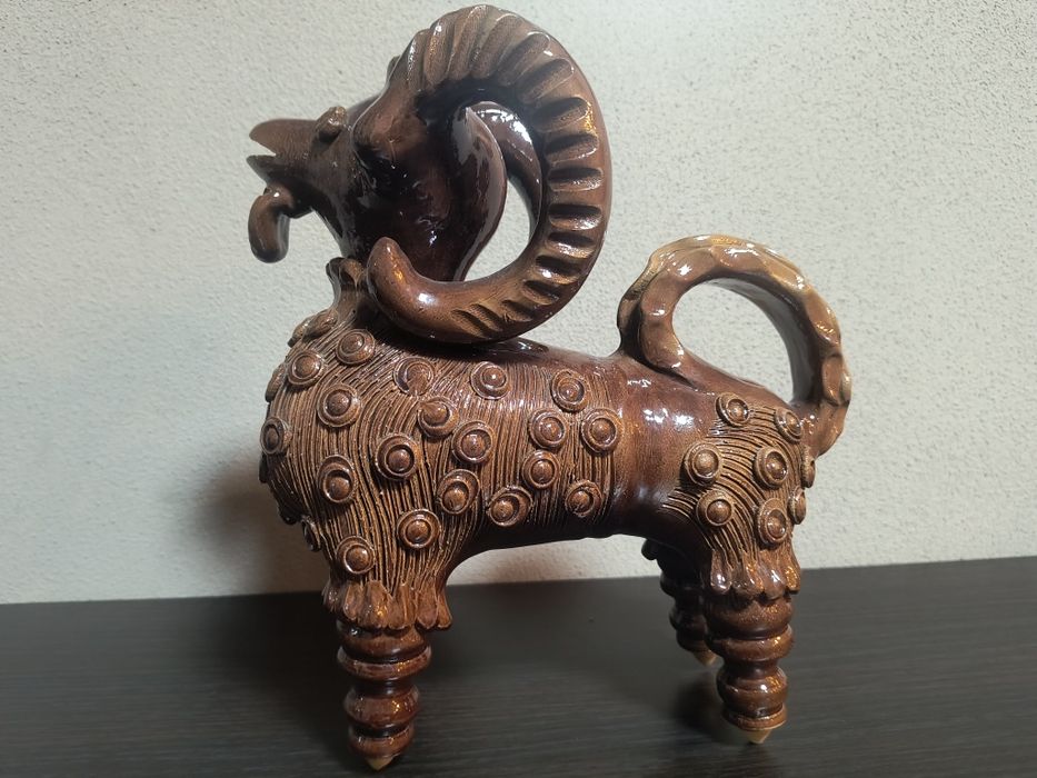 Баранчик штоф майоліка великий