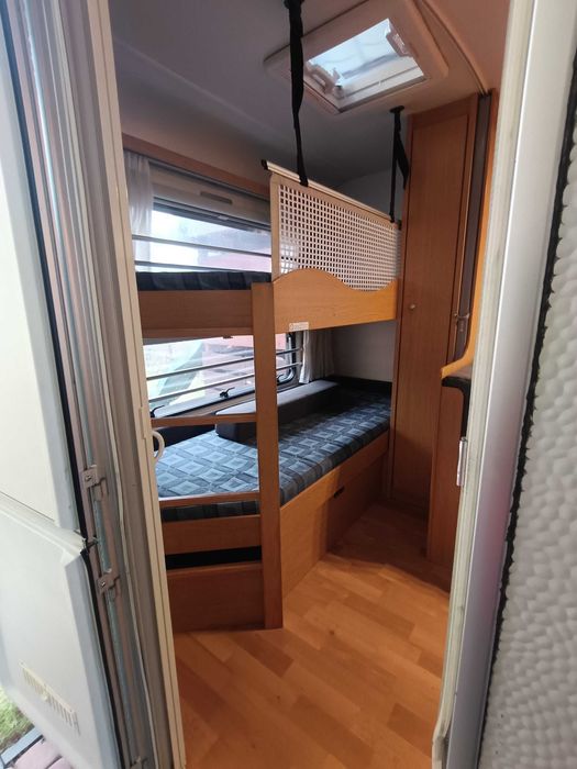 Przyczepa kempingowa Knaus Sudwind 500FDK 2006, bogate wyposażenie