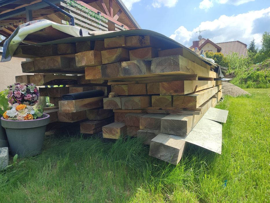 Belki drewniane sezonowane konstrukcyjne