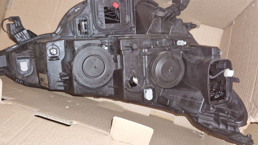 Ótica Esquerda MEGANE IV