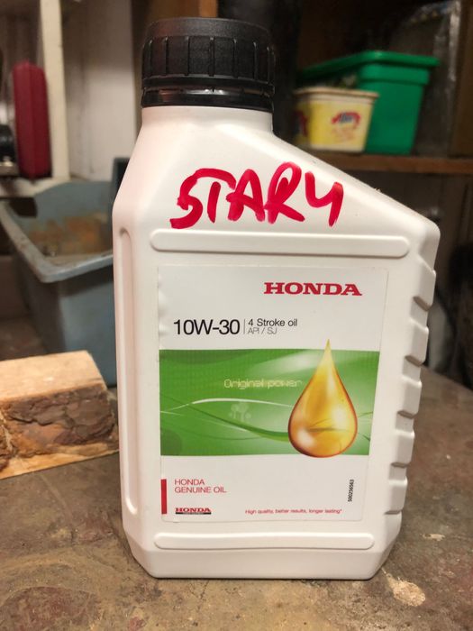 Olej Honda 10 W-30 do kosiarki, glebogryzarki używany