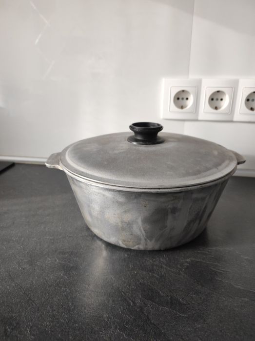 Казанчик с крышкой на 3л.