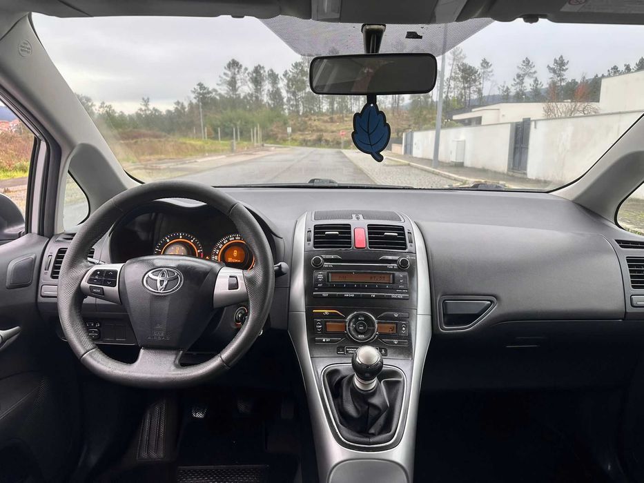 Toyota Auris 1.4 D4D Muito BOM Estado