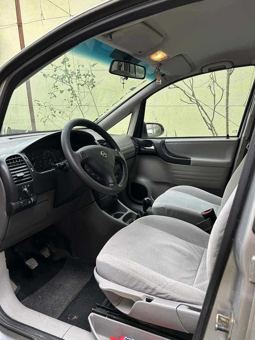 Opel Zafira 1,8 benzin