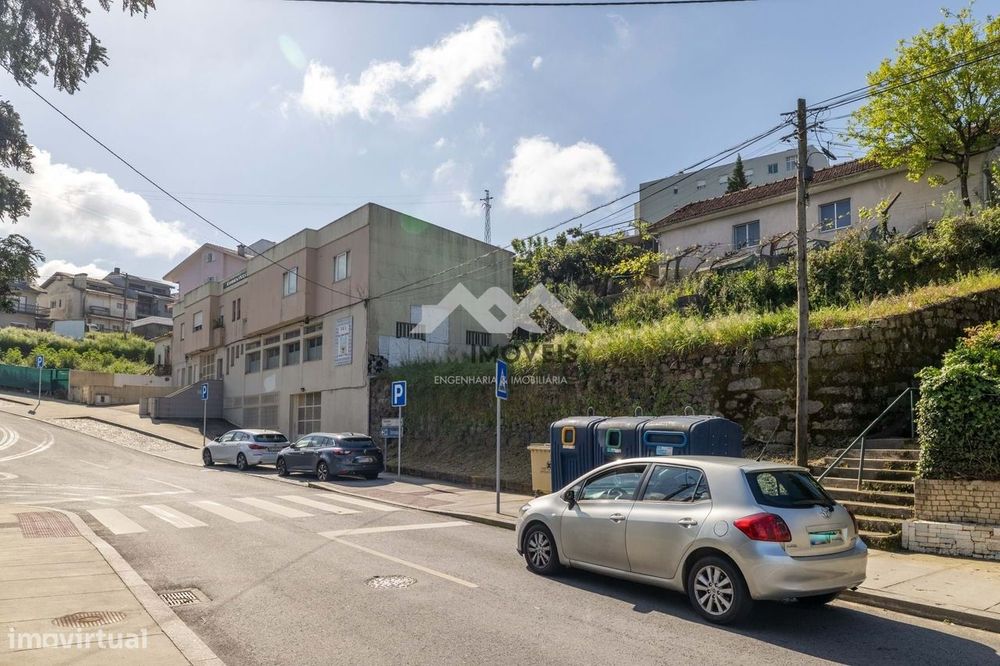 Terreno | 2 Frentes | 3 Andares | Gondomar