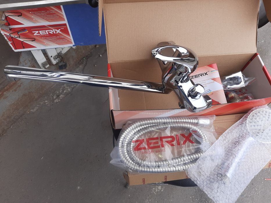 Продам смеситель для ванны CHAMPION NHK-006 EVRO