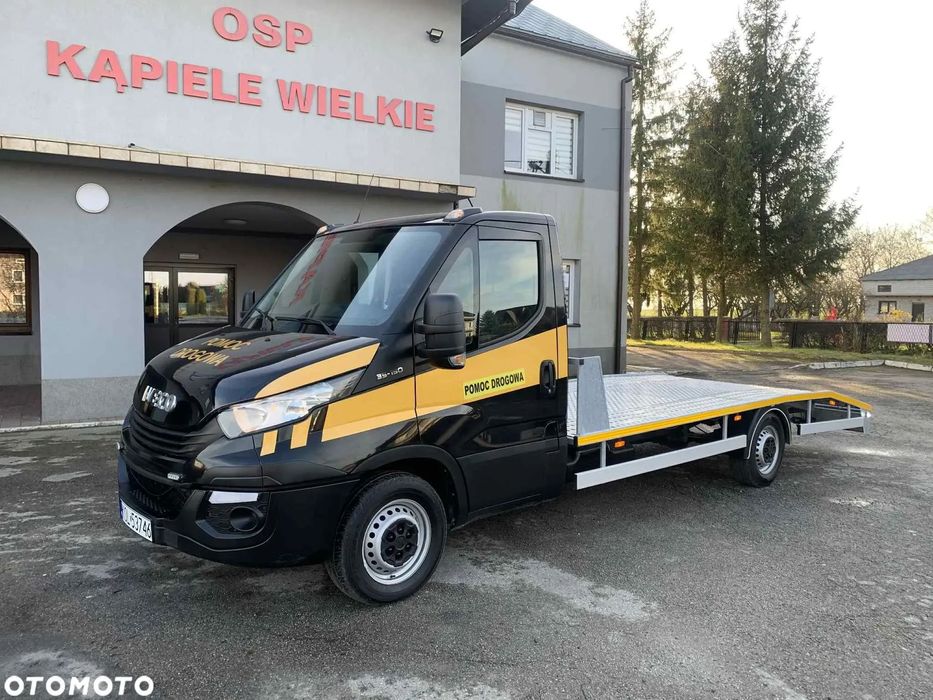 Iveco Daily 35S15 Faktura VAT 23% NAVI Radio Alpine  3.0 - 150KM Laweta Autolaweta 198 TYŚ.KM Pomoc drogowa Piękna Zadbana