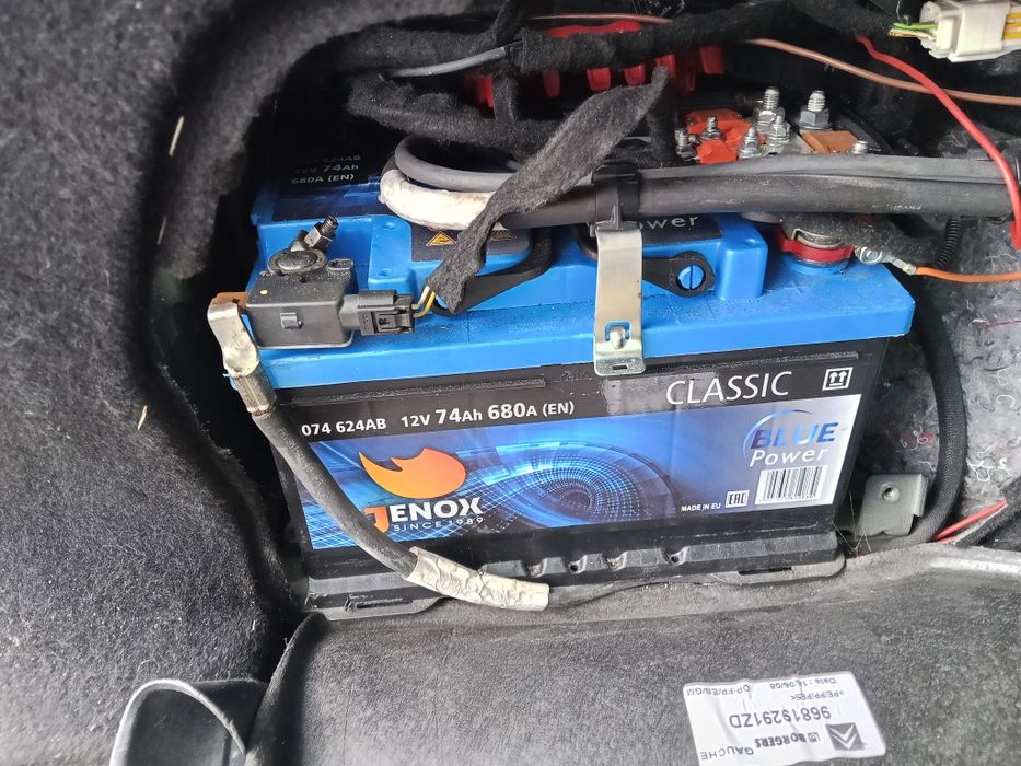 Akumulator jenox 12v  74ah 680A