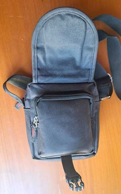 Bolsa de tiracolo pequena
