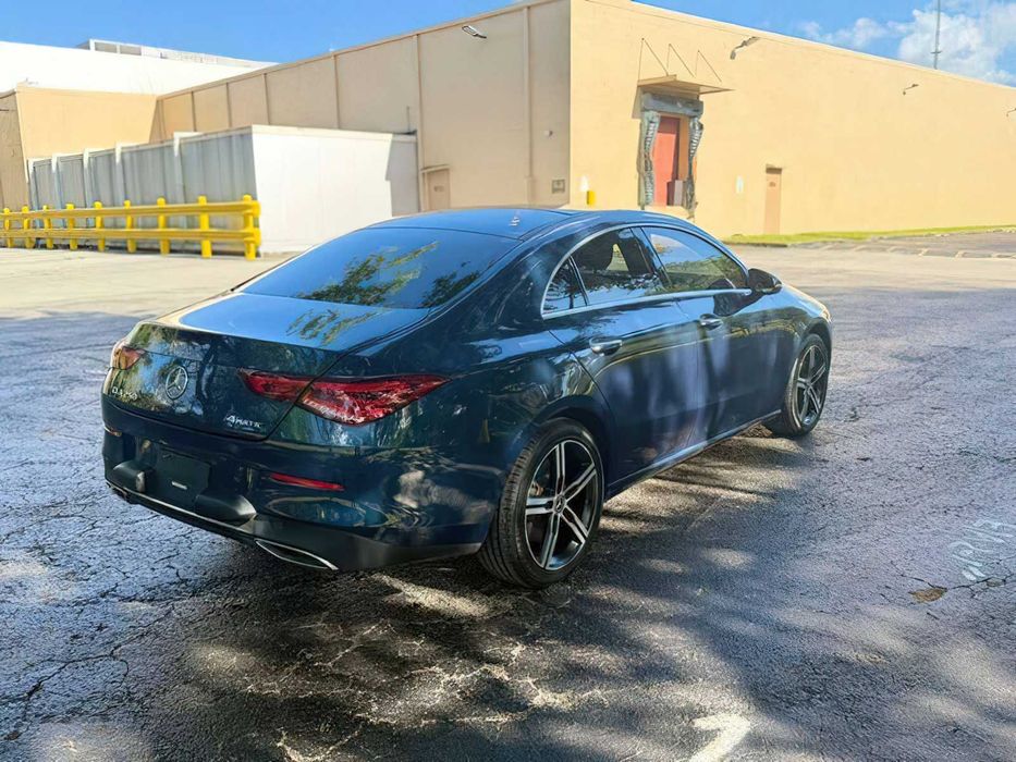 Mercedes-Benz CLA 250 4MATIC      2021