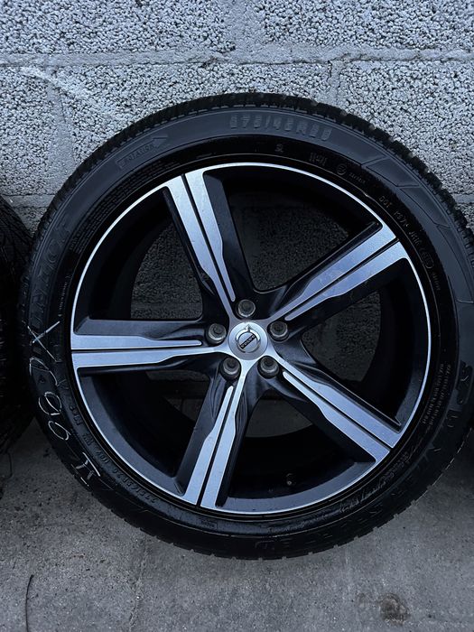 Koła Zimowe R20 5x108 Volvo XC90 XC60 V90 R Design Opony 275/45/20