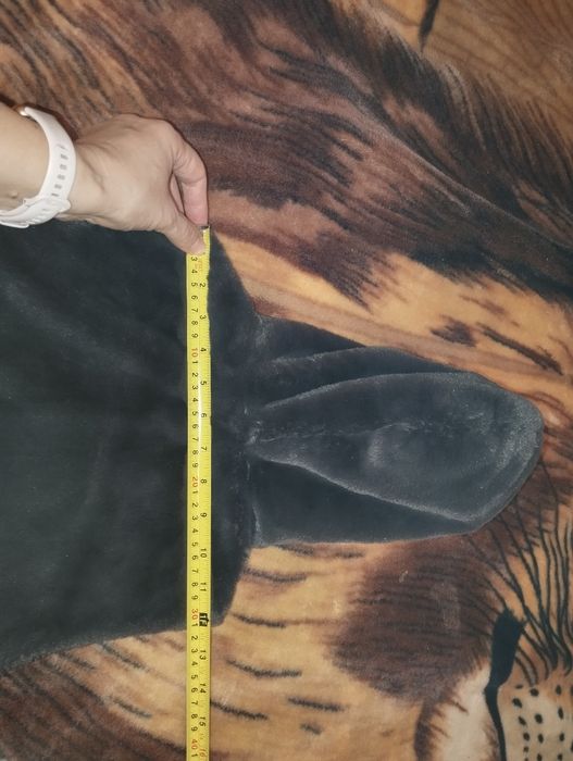Жилетка з штучного хутра на дівчинку фірми zara