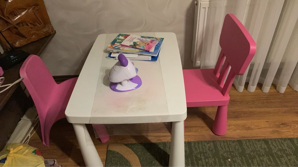 Дитячі іграшки, колиски, коляска