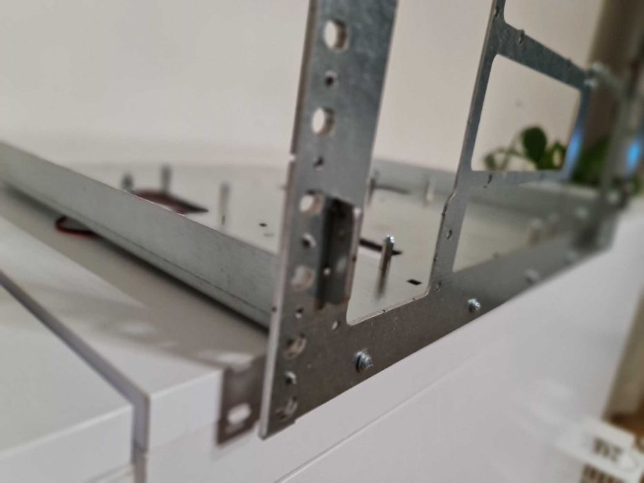 Obudowa RACK do szafy 19 cali R-CASE 1 RAW / - 10 kart rozszerzeń