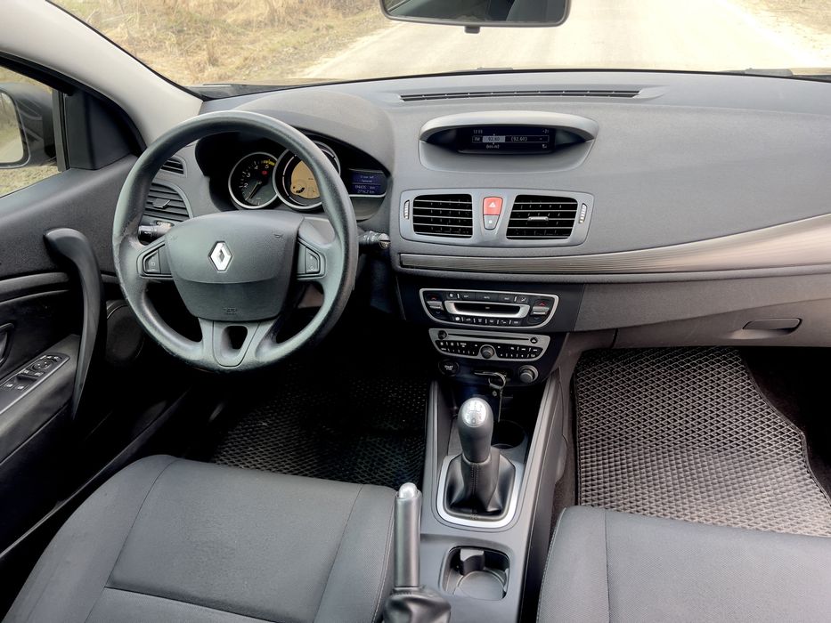 Продам Renault Megane 2010