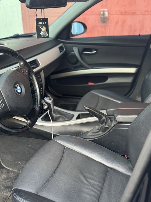 Продам БМВ Е90 седан