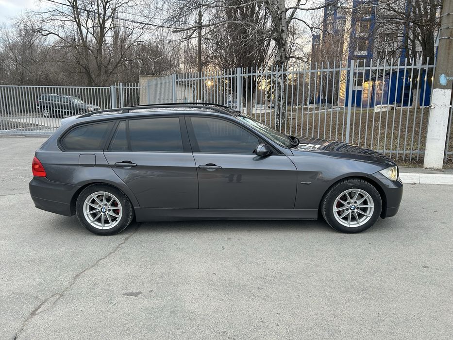 Продам BMB 320 e91
