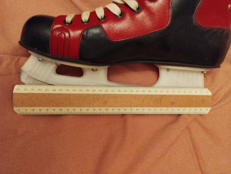 Хоккейні ковзани BOTAS