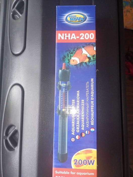 Akwarium z wyposażeniem