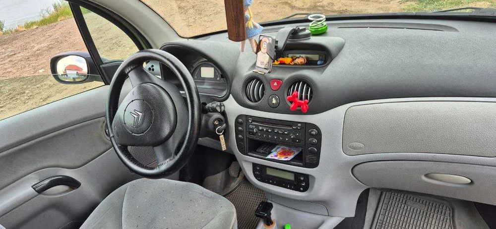 Автомобіль Citroen C3 2003