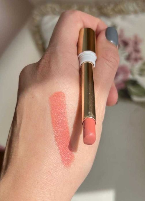 Кремова глянцева помада KIKO