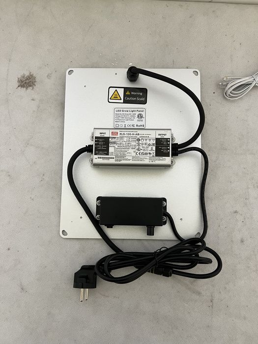 Panel LED Grow Light 100W pelne spektrum zestaw