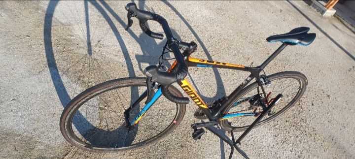 Giant tcr advanced1 / ceramicspeed / 3t carbono  /  GPS Garmin  / sapatos  mavic carbon