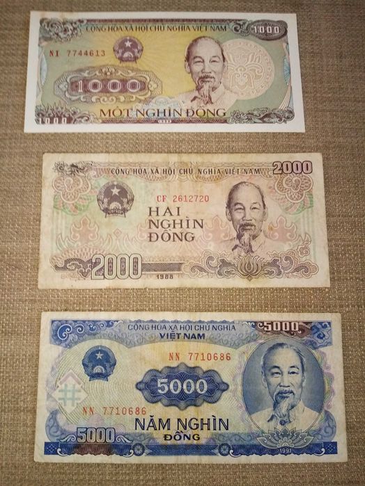 VIETNAME, 15 NOTAS 7 São do Antigo Vietname  8 NOTAS do Novo Vietname