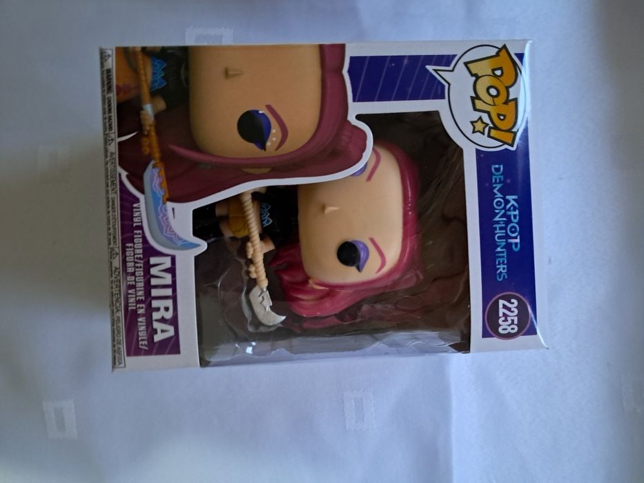 Figurka winylowa Mira