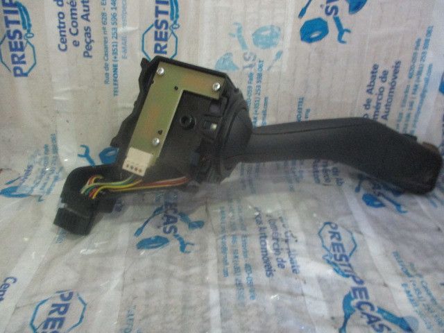 Conjunto / manetes de luzes e limpa vidros SEAT Leon (1M1)