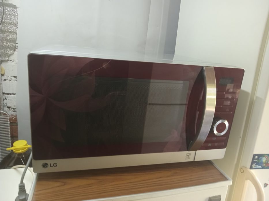 Продам  мікроволновку