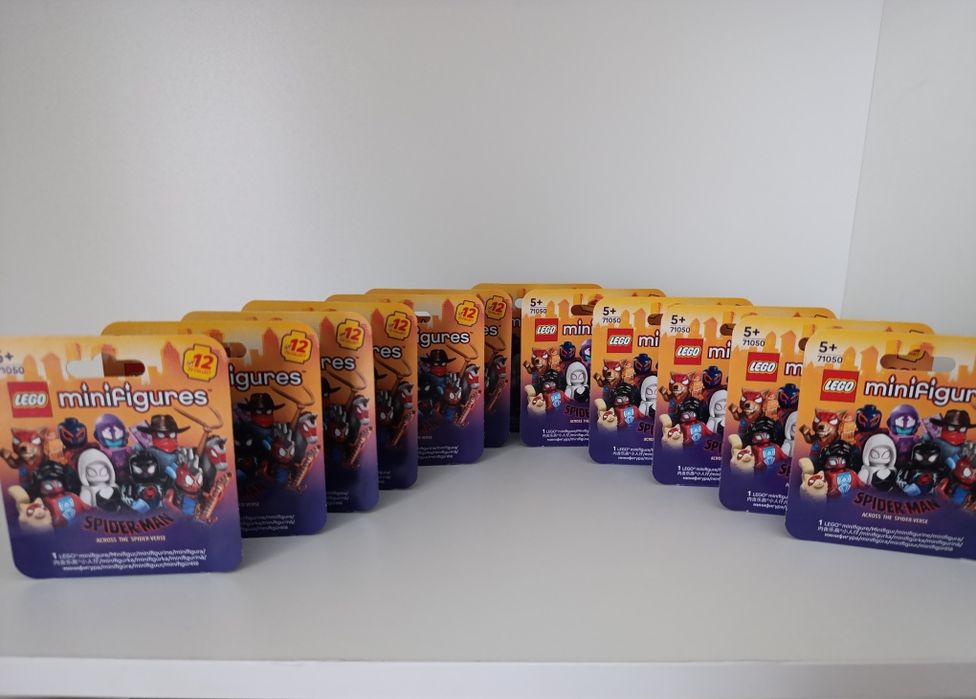 Повна серія LEGO Minifigures Людина-павук: Крізь Всесвіт 71050