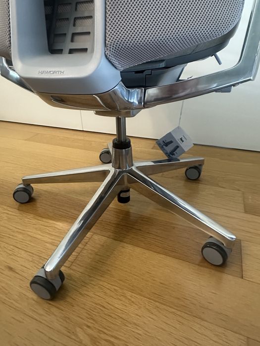 Cadeira Ergonómica marca Haworth