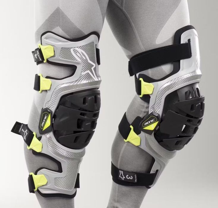 ТОПові карбонові брейси Alpinestars Bionic 7 для мотокросу та ендуро
