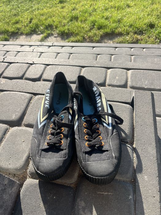 Buty do biegania i na hale