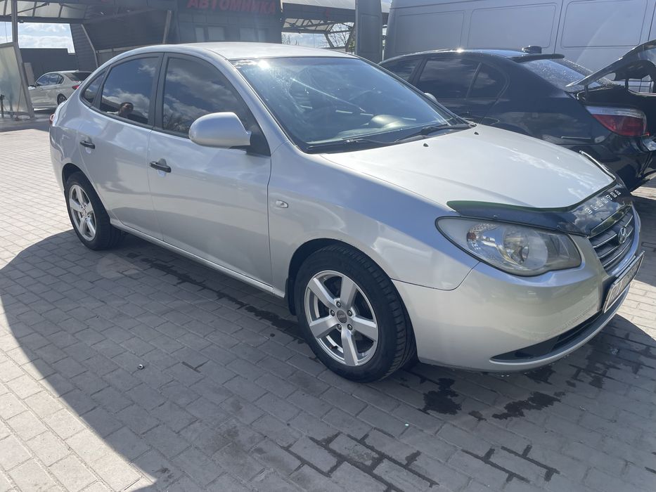 Hyundai Elantra 2008 року