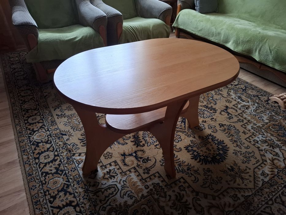 Stolik kawowy owalny