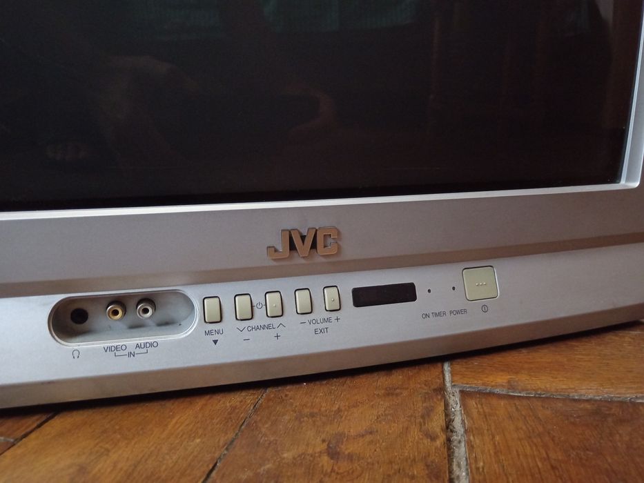Продам Телевизор JVC