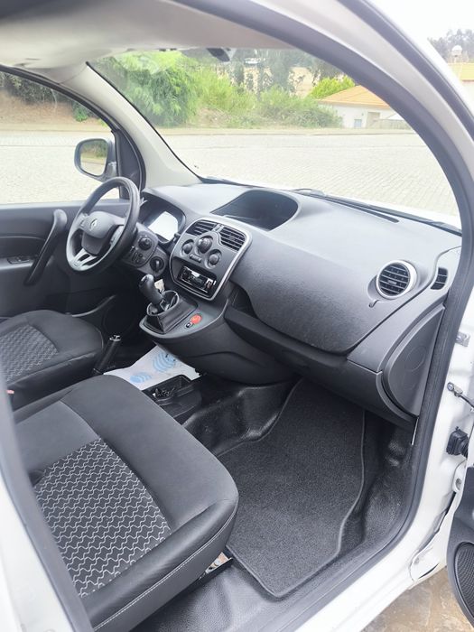 Renault Kangoo 3lugares maxi IVA DEDUTÍVEL
