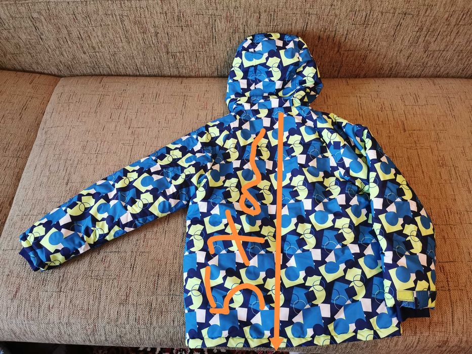 Kurtka przejściowa na 140 cm firmy Little Kids