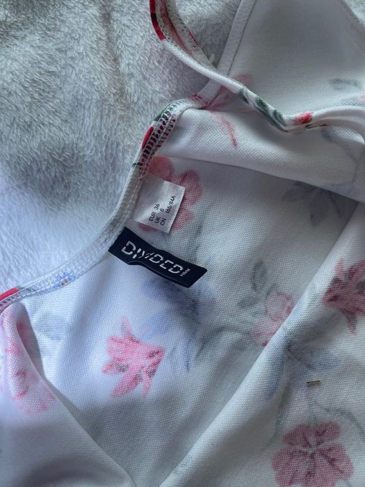 Biała sukienka w kwiaty - H&M - 36