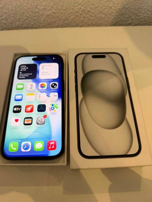 iPhone 15 com caixa